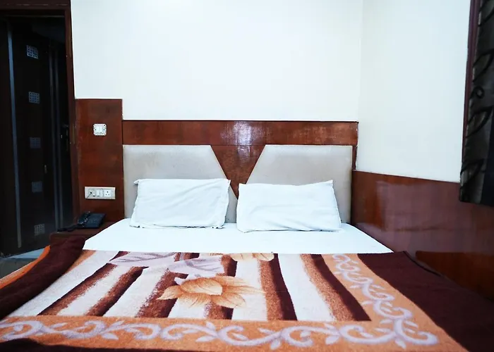 Hotel Ashirwad Near New Delhi Railway Station, Paharganj