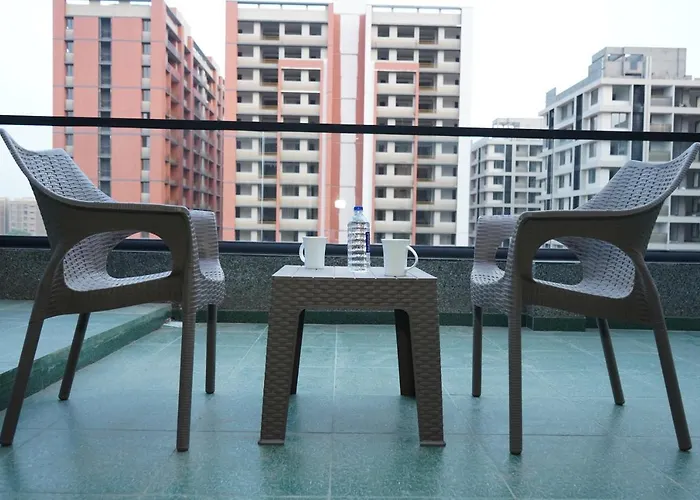 Hotel Om Inn Gandhinagar