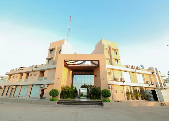 Club Heaven Palanpur Hotel