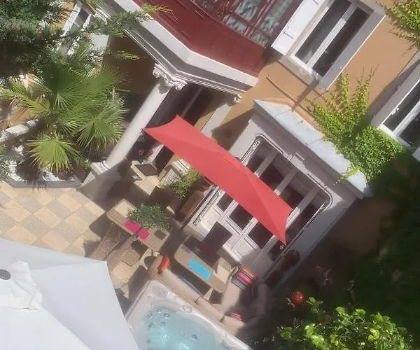 Guesthouse La Villae Mazamet
