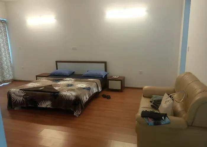 Royal Nest - Luxury Stay Mundhwa