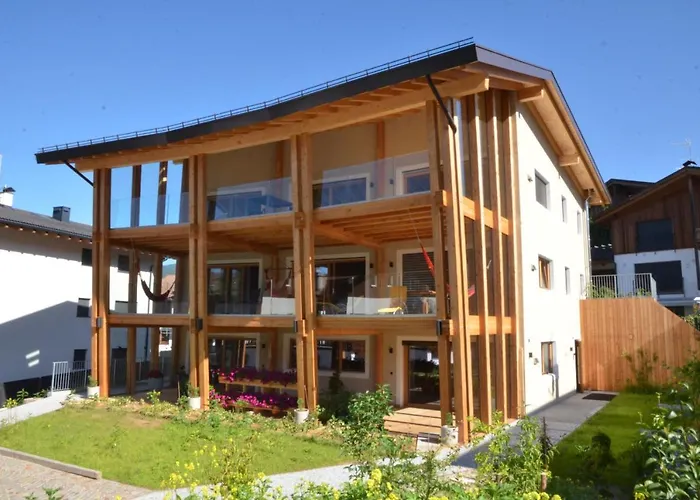 Kastelart - Karbon Aparthotel Castelrotto