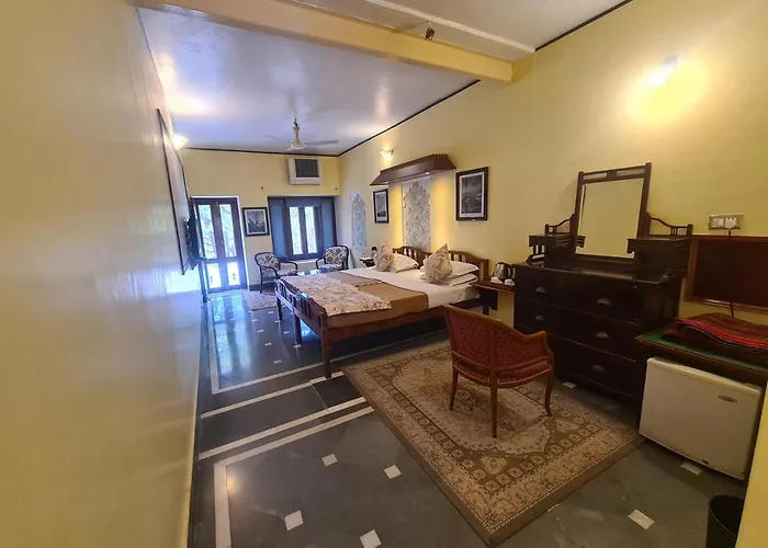 Kesar Bhawan Palace Mount Abu