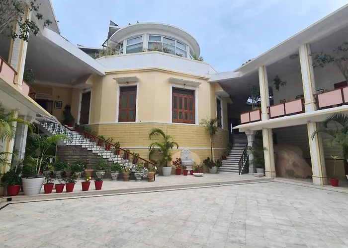 Kesar Bhawan Palace Mount Abu