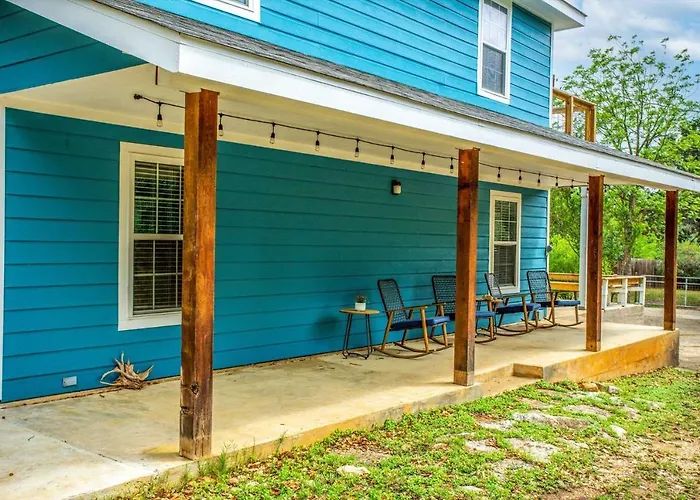 River Rock Retreat Bandera