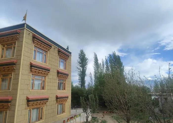Hotel Alpine Ladakh Leh