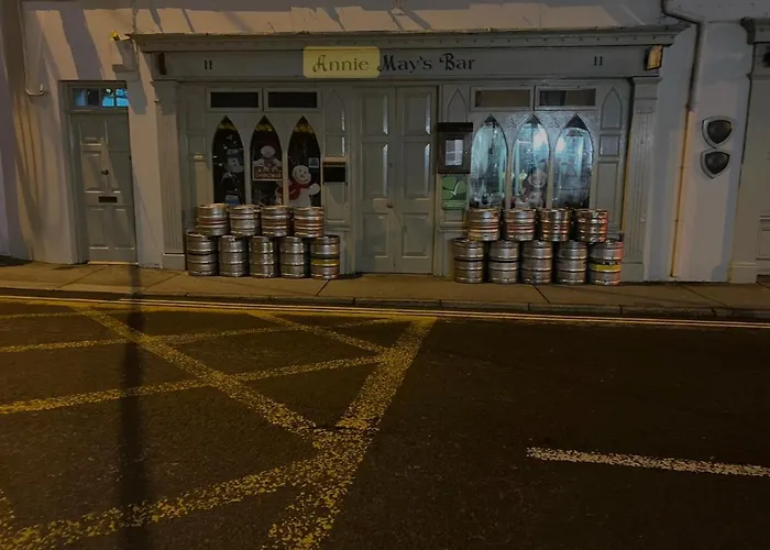Annie May'S Bar, B&B Skibbereen