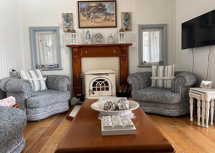 Cherry Blossom Cottage-With Country Charm And Spa Stanthorpe