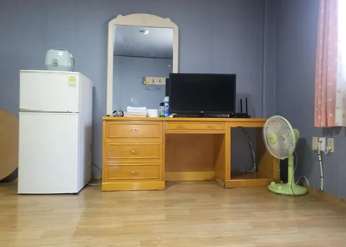 Songwol Park Motel Sokcho