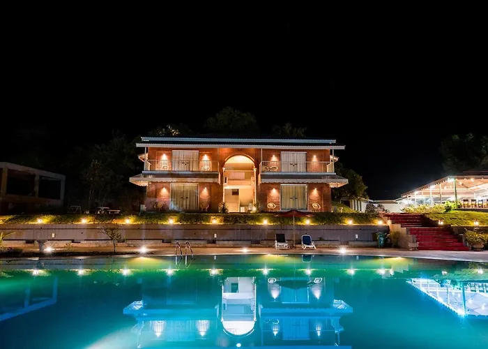 Urmilaa Green County Resort 35 Km From Kolhapur