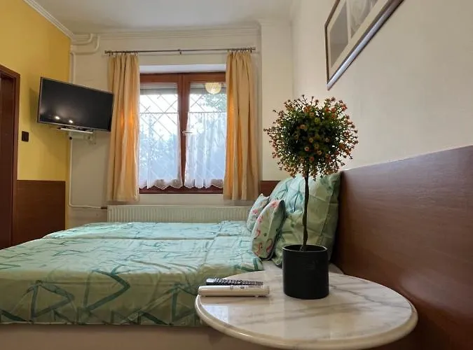 Tang House 唐舍 Hotel Budapest