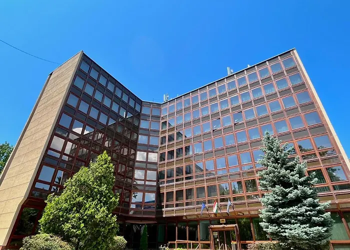 Hotel Estella Superior Eger