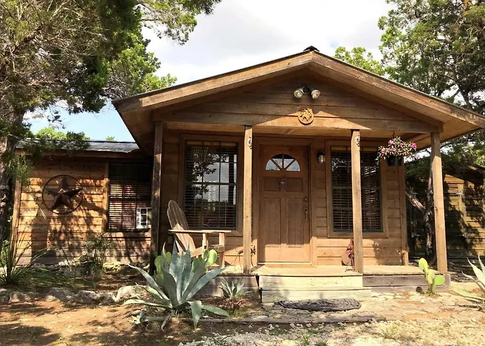 Rockin' B Ranch Love Shack Pipe Creek