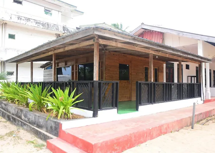 Alfresco Beach Hotel Trincomalee