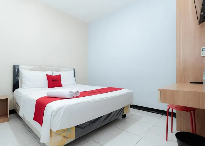 Reddoorz Near Puri Indah Lippo Mall 2 Jakarta