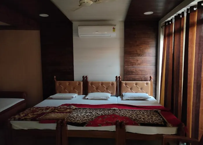 Hotel Shubhadra Guest House Mathura
