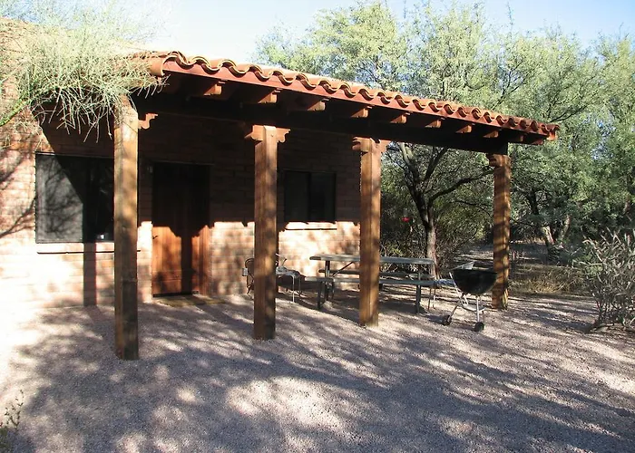 Desert Trails Bed & Breakfast Tanque Verde