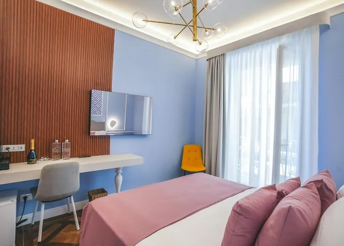 Cafe Latino Suites Sorrento