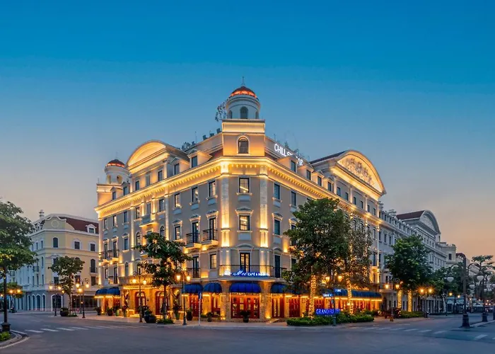 Hotel Grand Fleuve Boutique à Hạ Long