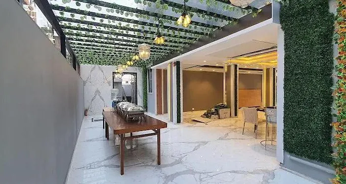 Hotel Mayfair Tower Kolkata
