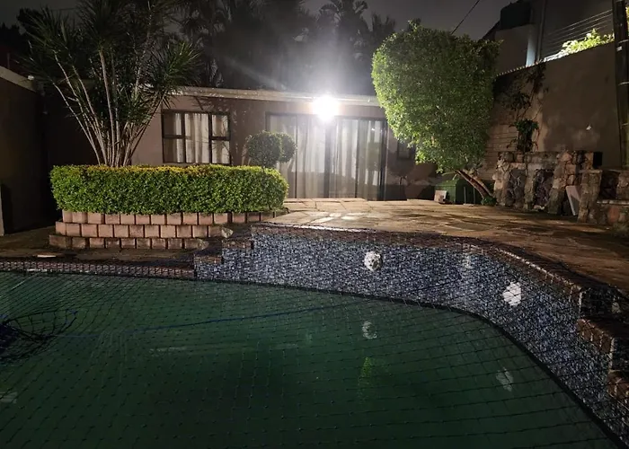 Charles Court Guest House Durban