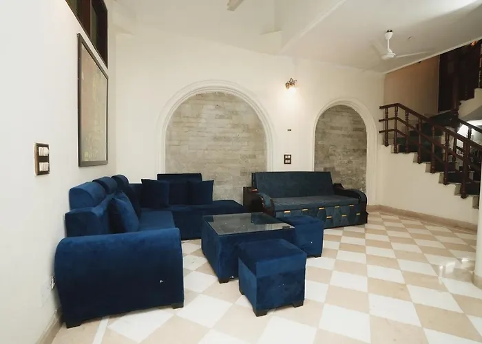 Mintstar Apartment And Suites New Delhi