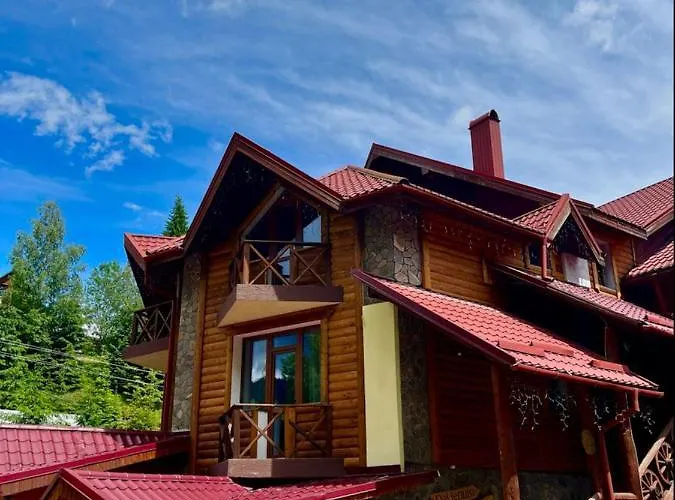 Готель Гірський Прутець Буковель