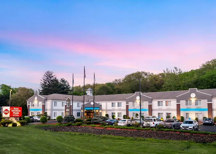 Best Western Plus New England Inn & Suites Berlin