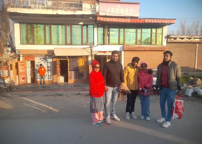 Hotel Jannat Srinagar 