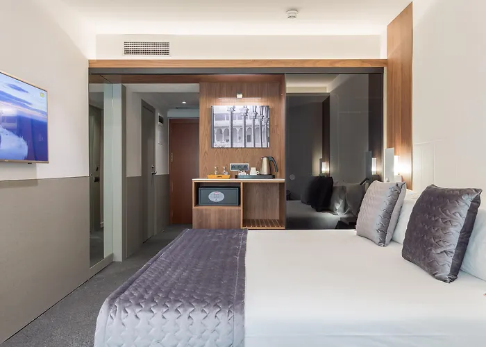 Best Western Premier Hotel Dante Barcelone