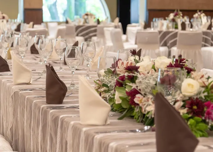 Holiday Inn Guadalajara Expo Plaza Del Sol By Ihg Zapopan