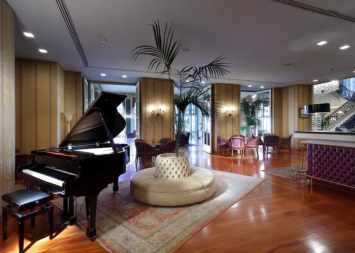 Eurostars Hotel Excelsior Nápoly