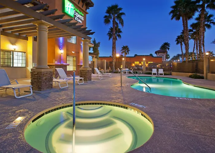 Holiday Inn Express & Suites Rancho Mirage - Palm Spgs Area By Ihg