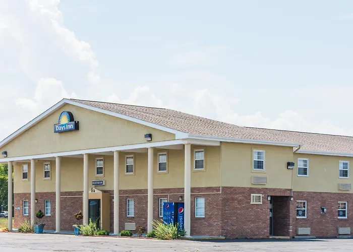 Days Inn By Wyndham Amherst Oh - Near Cleveland Cedar Point & Lake Erie