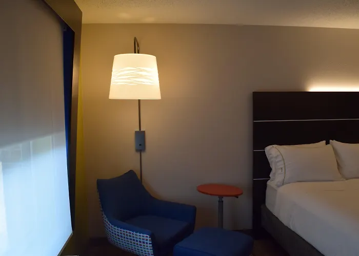 Holiday Inn Express & Suites Sparta