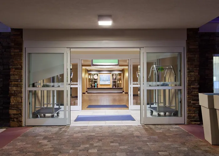 Holiday Inn Express Hotel & Suites Huntsville West - Research Park By Ihg