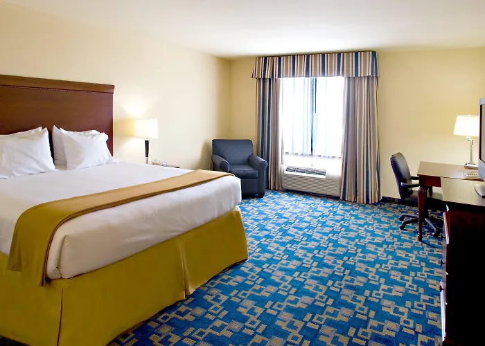 Holiday Inn Express & Suites - Jourdanton-Pleasanton By Ihg