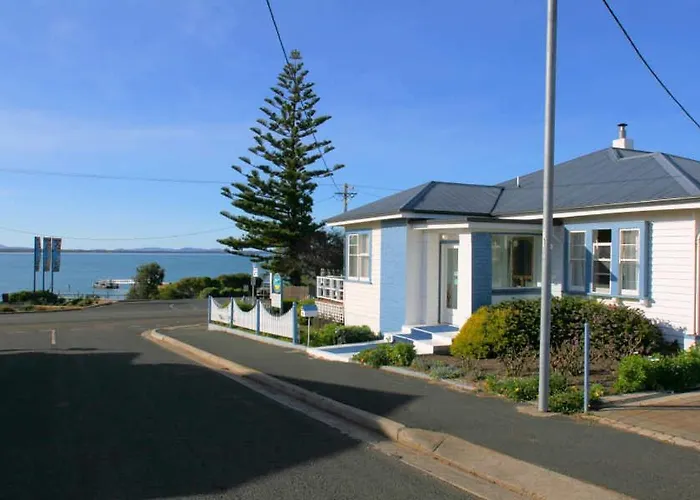 Freycinet Waters Bed & Breakfast Swansea