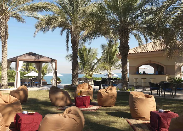 Al Raha Beach Resort & Spa Абу-Дабі