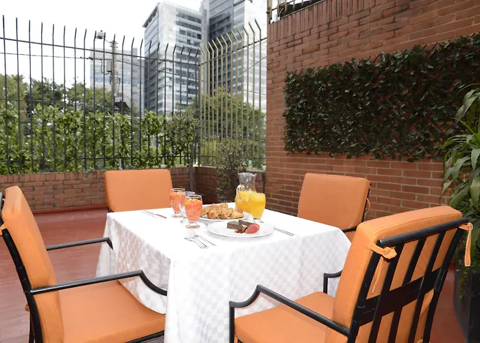 Lancaster House Otel Bogotá