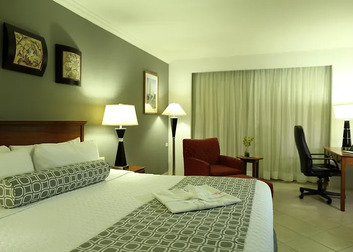 Crowne Plaza Panama By Ihg Hotel