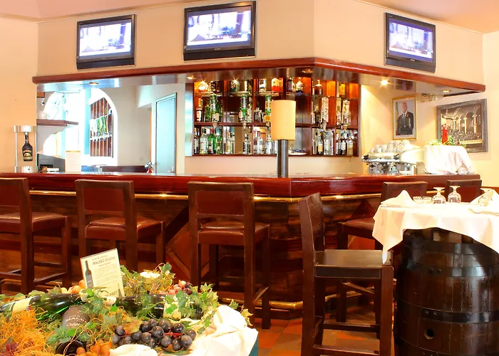 Cafe De Rome Hotel Dakar