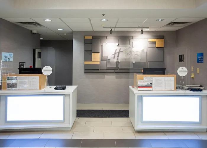Holiday Inn Express Hotel & Suites Louisville South-Hillview, An Ihg Hotel