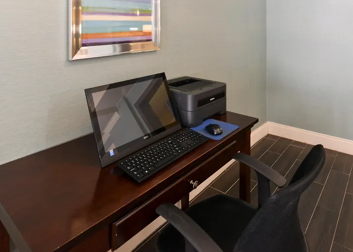 La Quinta Inn & Suites By Wyndham Bessemer