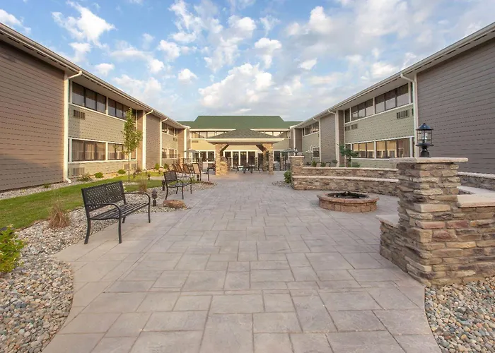 Wyndham Garden Fort Wayne