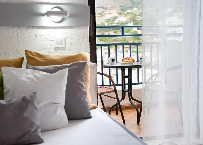 Aparthotel Amazona Agia Pelagia 