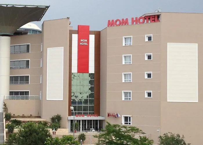 Mom Hotel İzmir