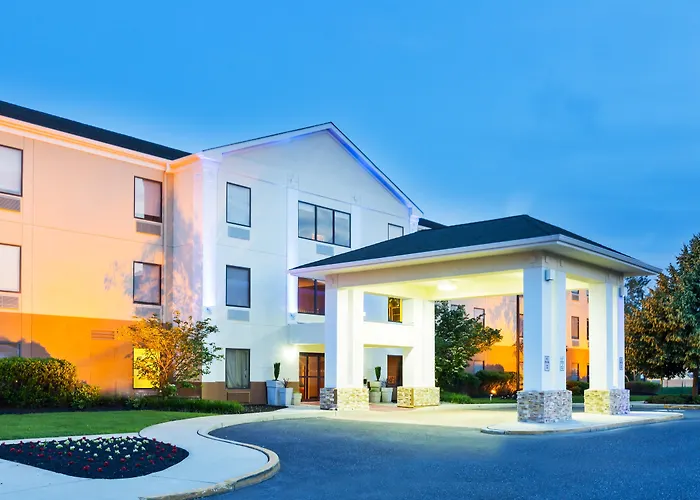 Holiday Inn Express & Suites Burlington - Mount Holly By Ihg Westampton