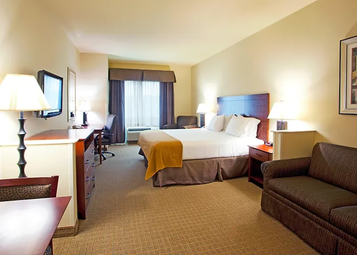 Holiday Inn Express & Suites - Valdosta By Ihg