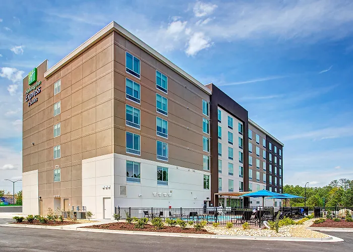 Holiday Inn Express & Suites Covington By Ihg